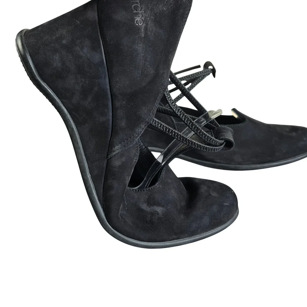 Arche black suede